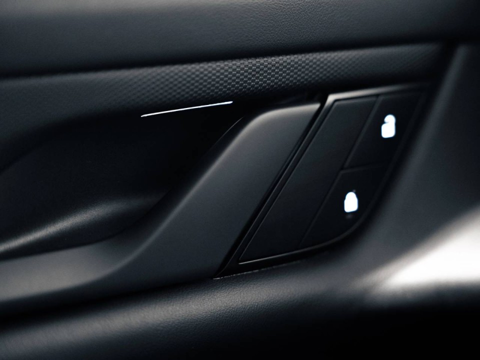 Porsche Taycan Sport Turismo - foto 14