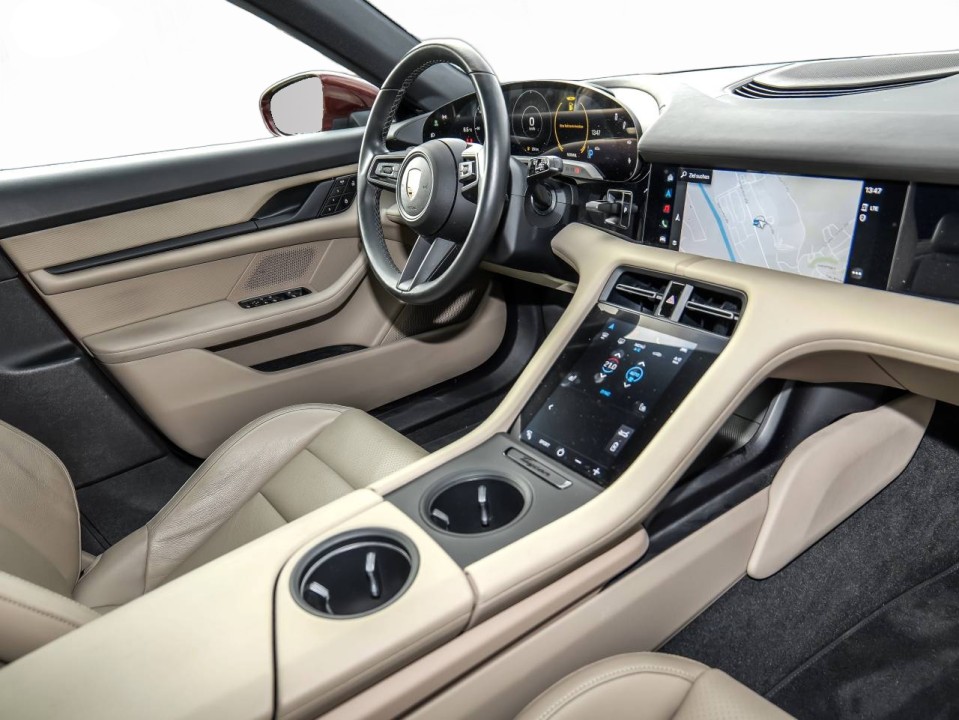 Porsche Taycan 4 Cross Turismo - foto 14