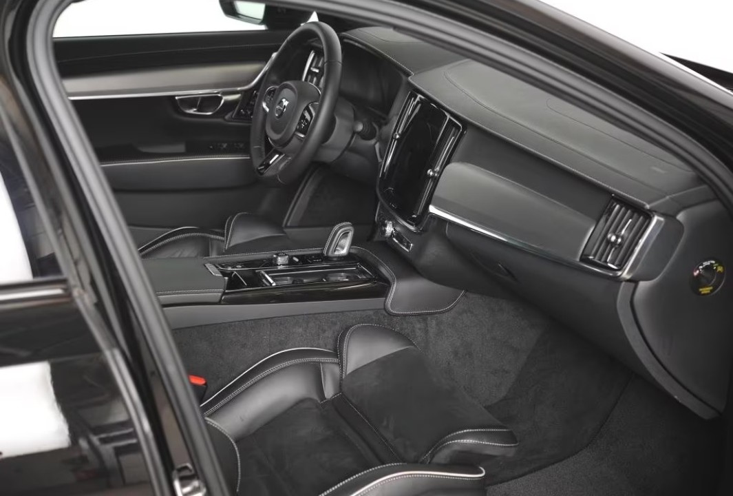 Volvo S90 T8 Recharge AWD R-Design - foto 6