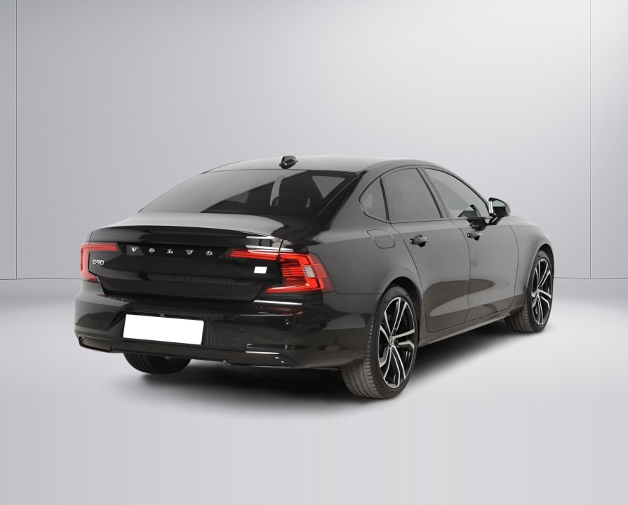 Volvo S90 T8 Recharge AWD R-Design (3)