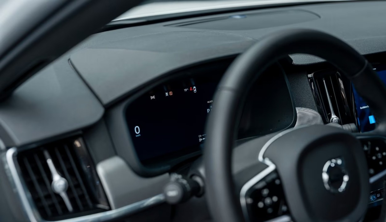 Volvo S90 T8 Recharge AWD Plus Dark - foto 17