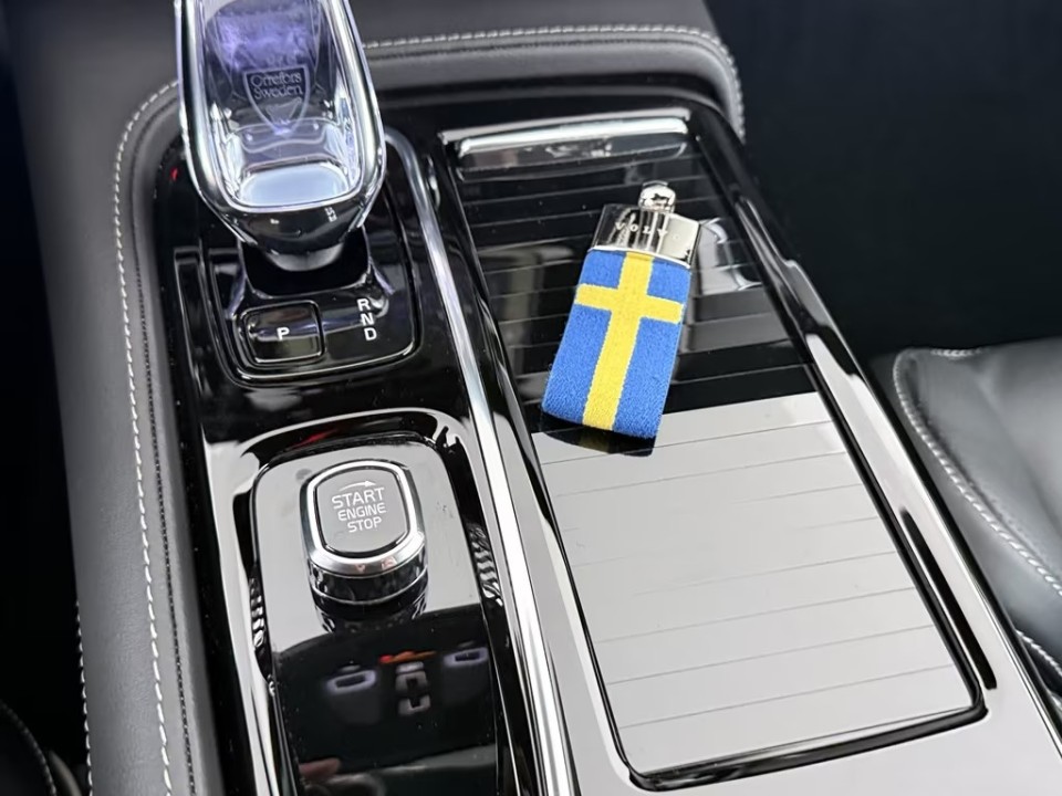 Volvo S90 T8 Ultimate Dark Recharge - foto 18