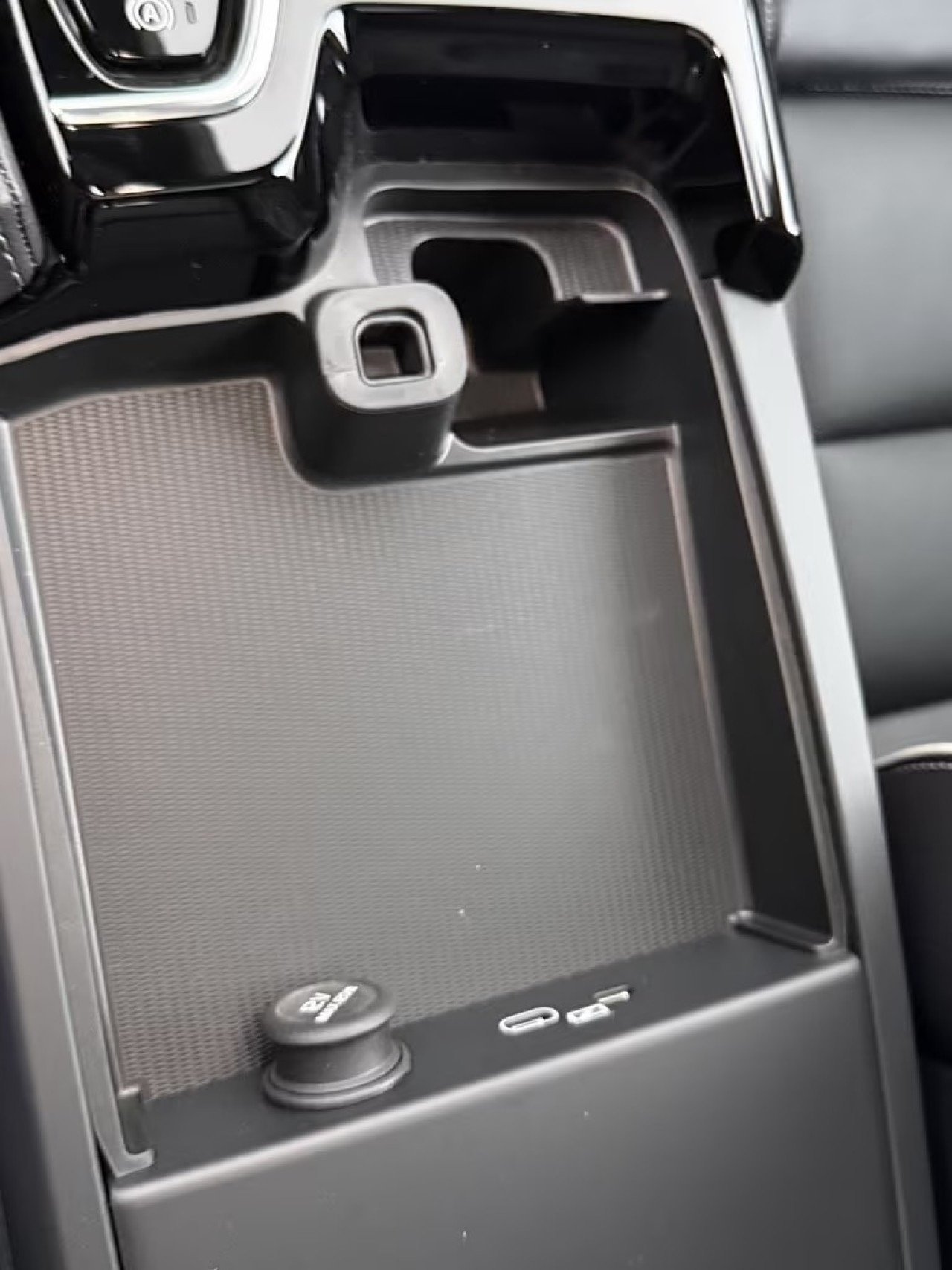Volvo S90 T8 Ultimate Dark Recharge - foto 19