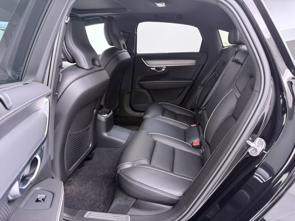Volvo S90 T8 Ultimate Dark Recharge - foto 29