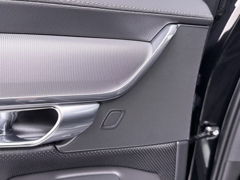 Volvo S90 T8 Ultimate Dark Recharge - foto 35