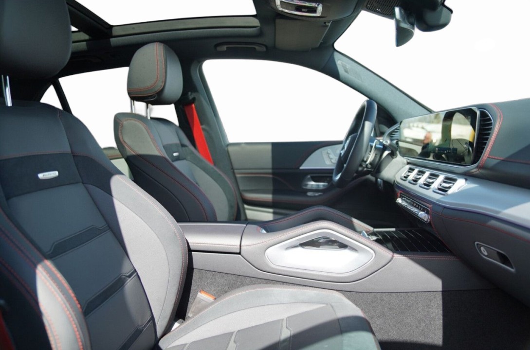 Mercedes-Benz GLE AMG 53 4MATIC+ - foto 12