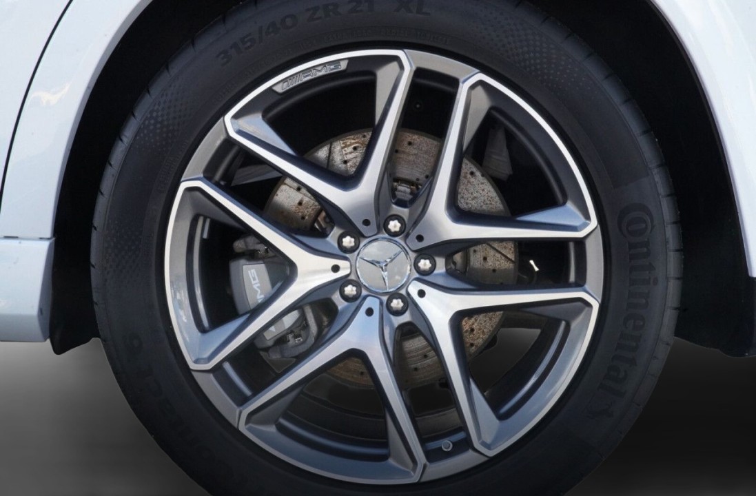 Mercedes-Benz GLE AMG 53 4MATIC+ - foto 27