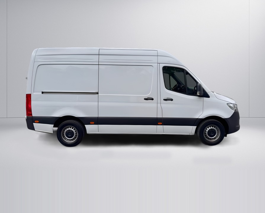 Mercedes-Benz Sprinter (2)