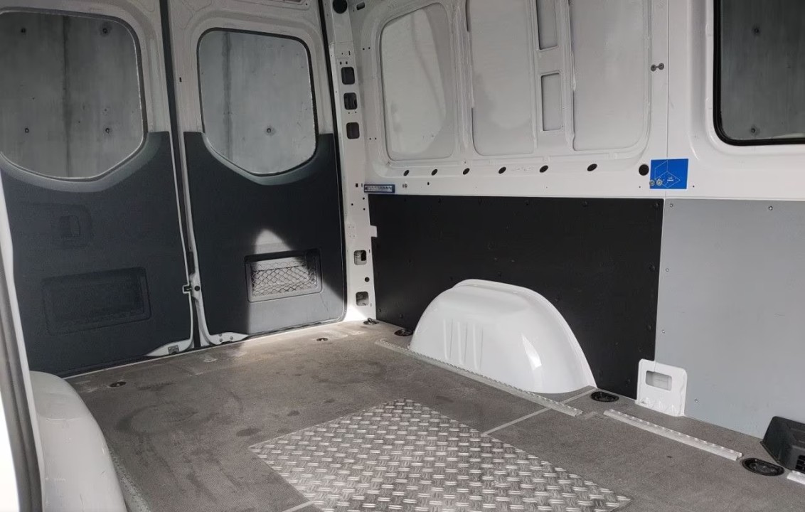 Mercedes-Benz Sprinter - foto 12