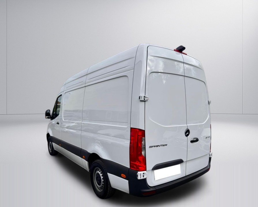 Mercedes-Benz Sprinter (5)