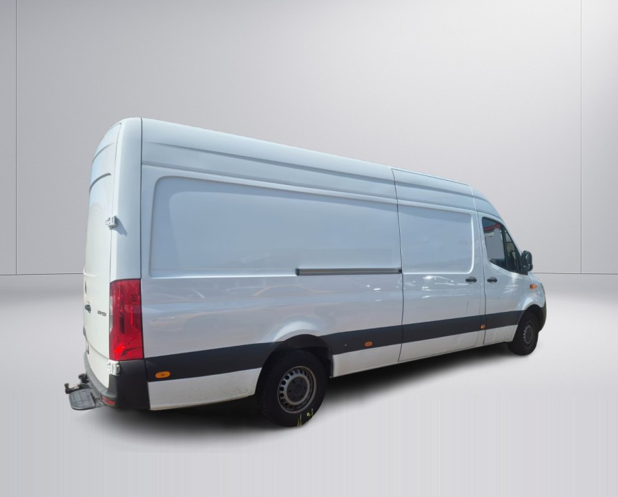 Mercedes-Benz Sprinter (2)