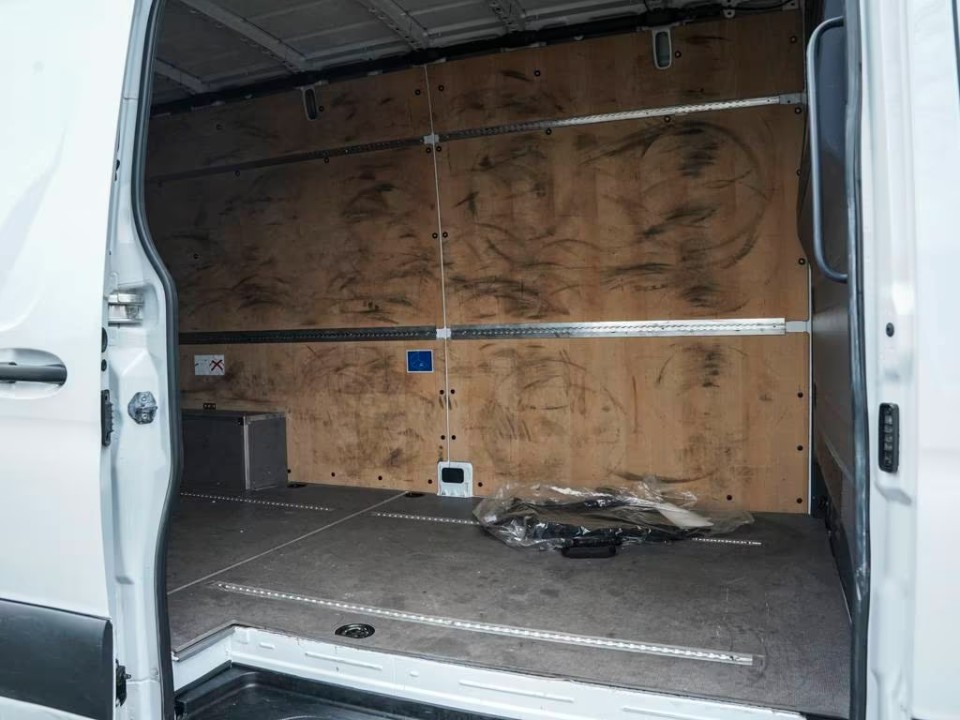 Mercedes-Benz Sprinter - foto 12