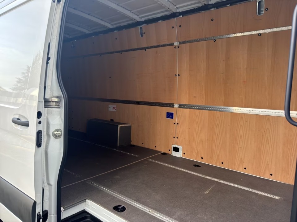 Mercedes-Benz Sprinter - foto 25