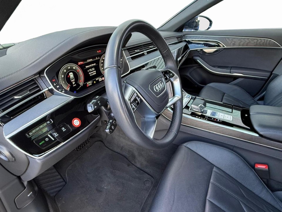 Audi A8 55TFSI quattro tiptronic (5)