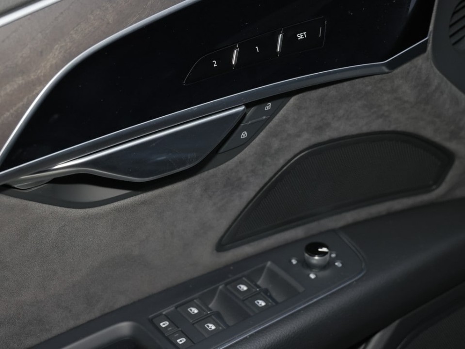 Audi A8 50TDI quattro tiptronic - foto 16