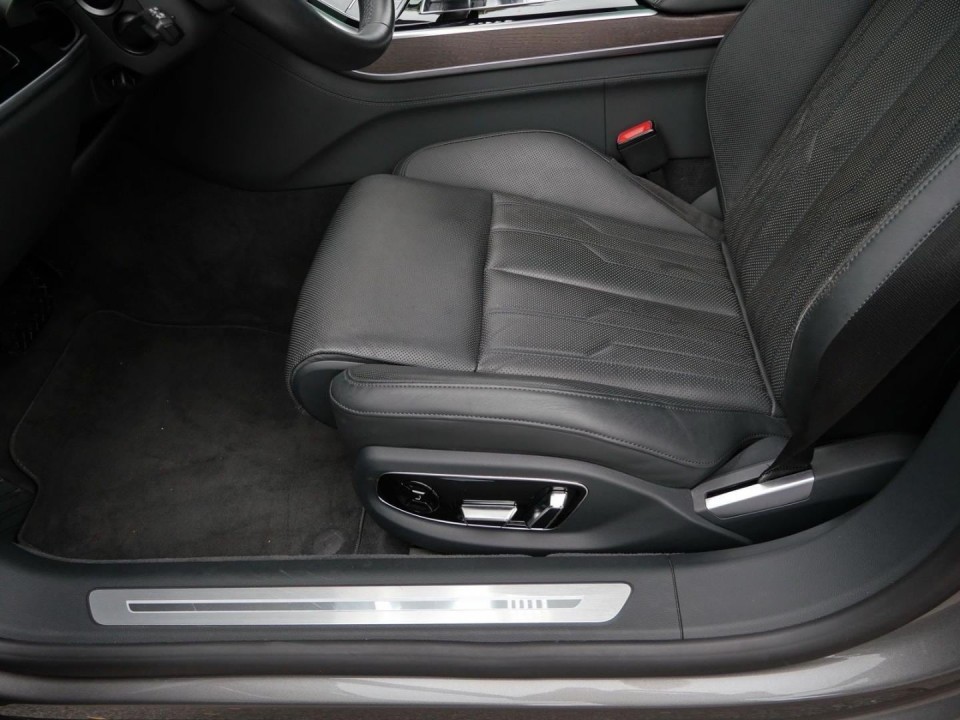 Audi A8 60 TFSIe quattro tiptronic - foto 15