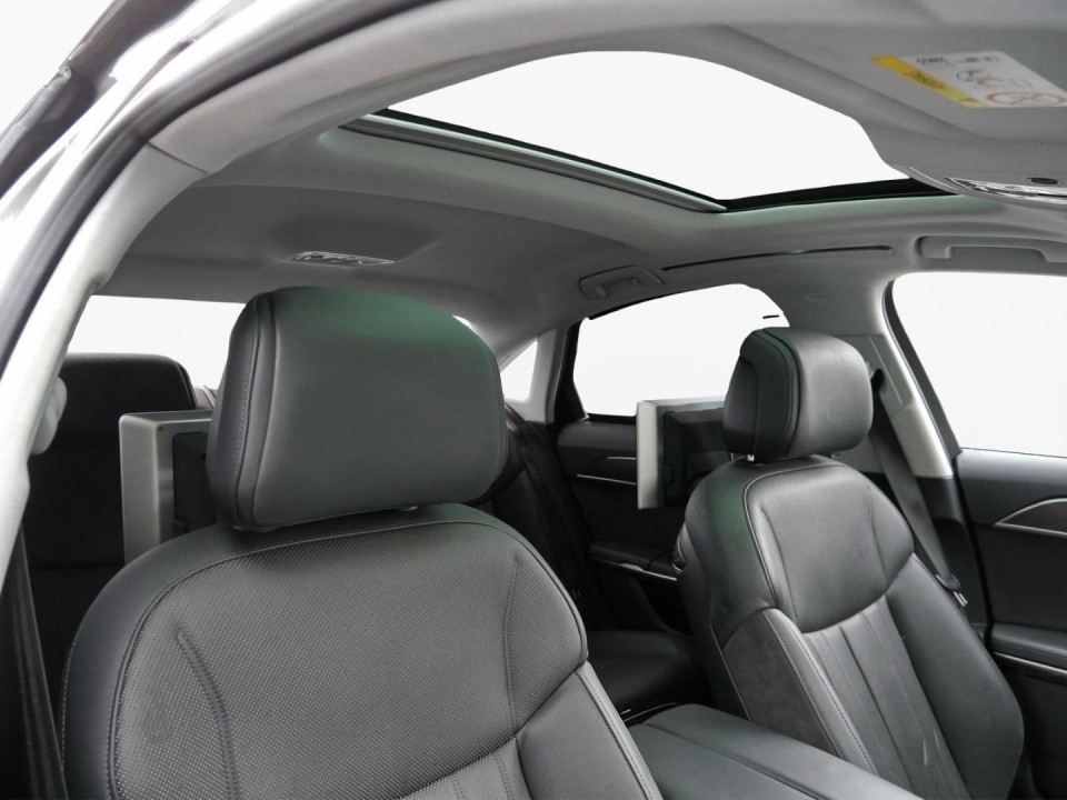 Audi A8 60 TFSIe quattro tiptronic (5)