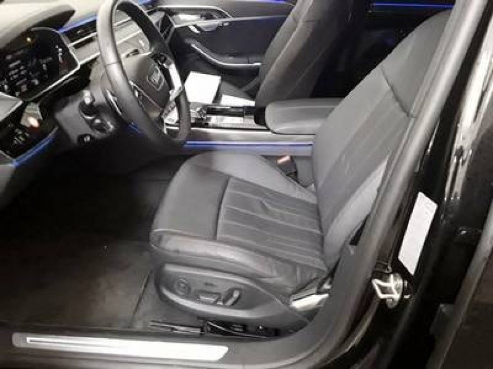 Audi A8 55 TFSI Quattro Tiptronic (3)