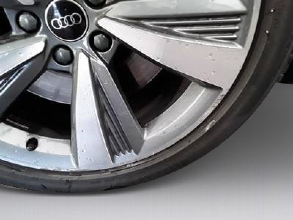 Audi A8 55 TFSI Quattro Tiptronic (5)