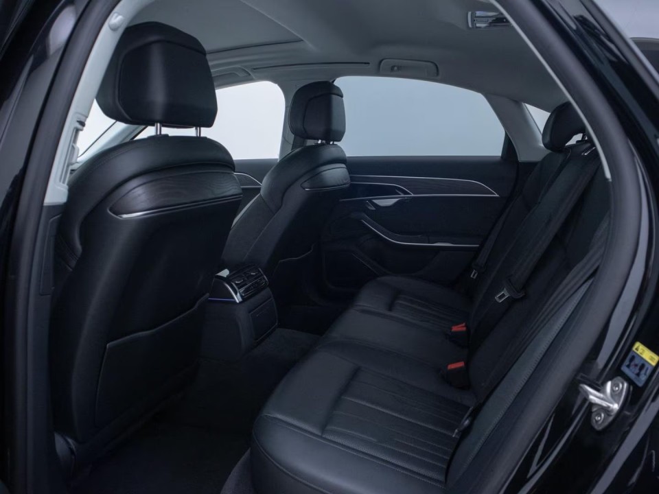Audi A8 60 TFSIe quattro tiptronic - foto 15