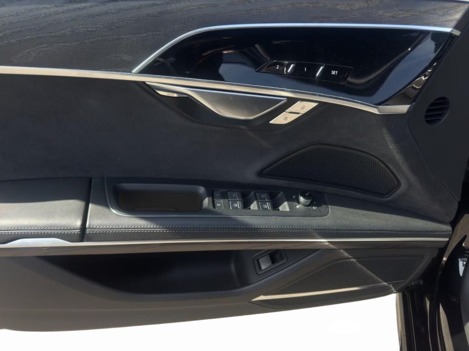 Audi A8 55TFSI quattro tiptronic - foto 13