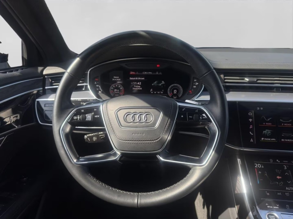 Audi A8 55TFSI quattro tiptronic (3)