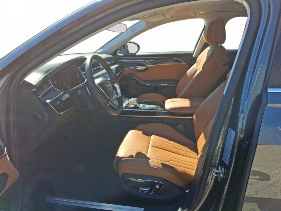 AUDI A8 2022 — imagine 16