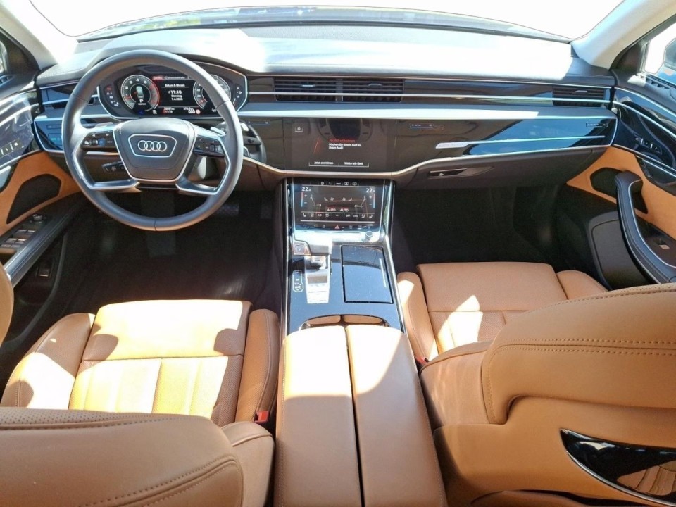 AUDI A8 2022 — imagine 15