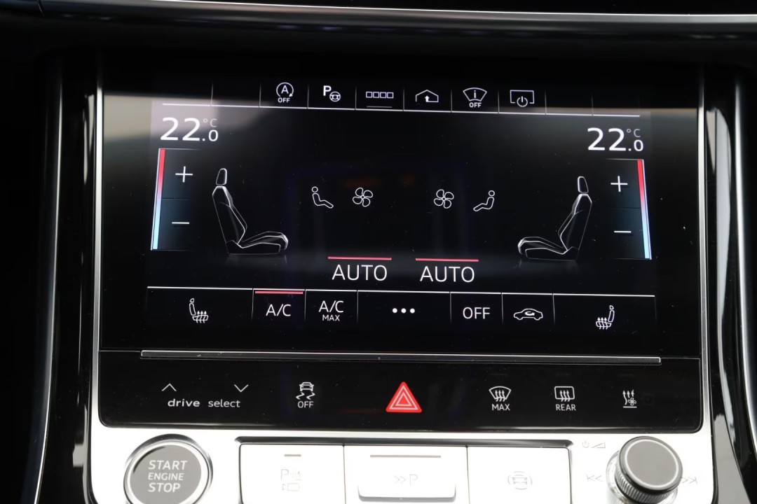 Audi A8 55TFSI quattro tiptronic - foto 13