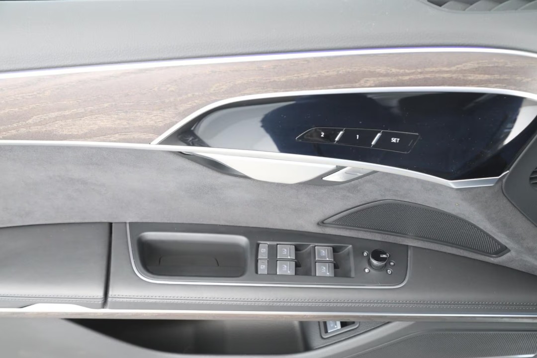 Audi A8 55TFSI quattro tiptronic - foto 18