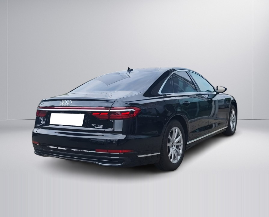 Audi A8 50TDI quattro tiptronic (2)