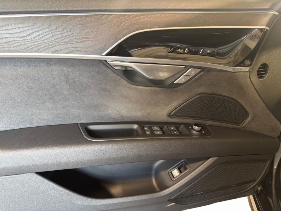 Audi A8 50 TDI Quattro Tiptronic - foto 18