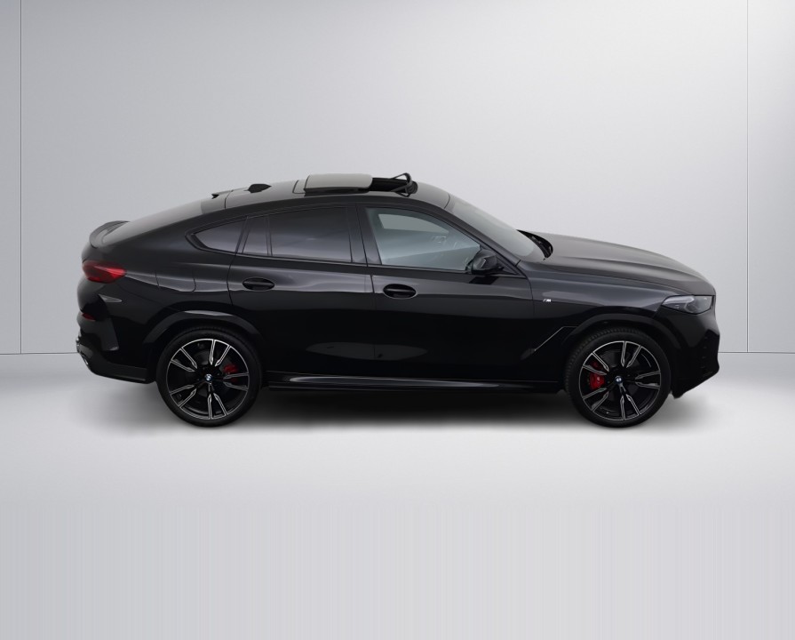 BMW X6 xDrive30d M-Sport (2)