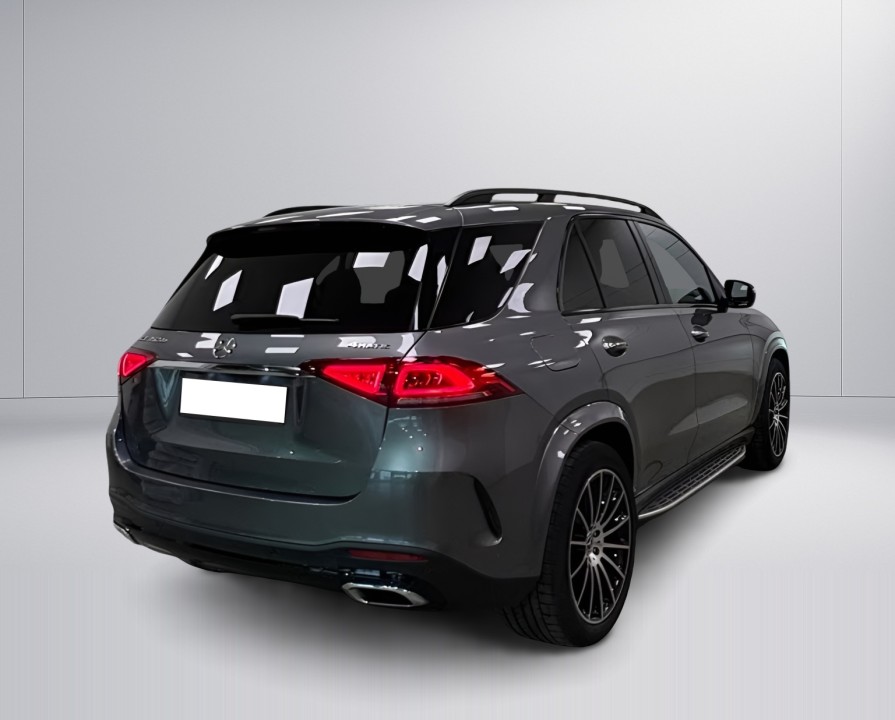 Mercedes-Benz GLE 350de 4MATIC AMG (3)