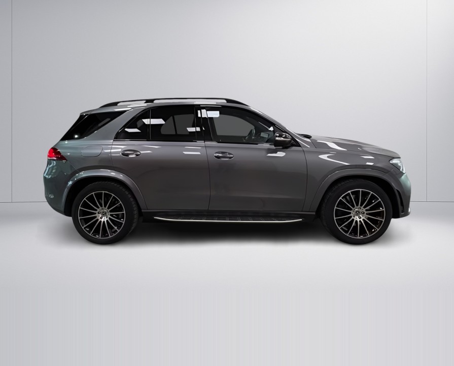 Mercedes-Benz GLE 350de 4MATIC AMG (2)