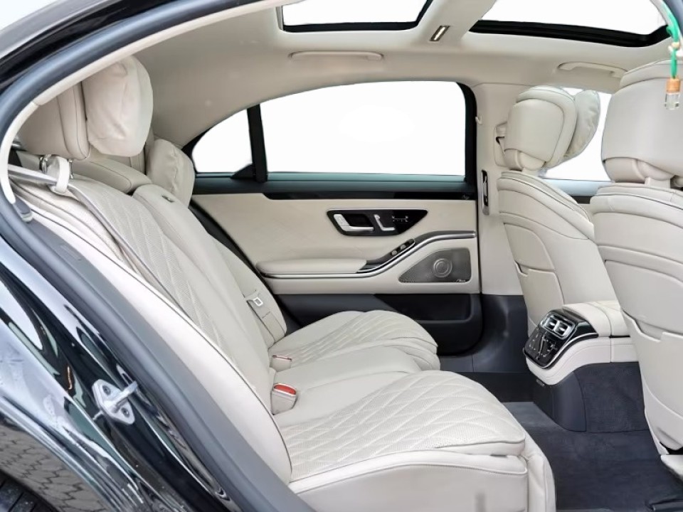 Mercedes-Benz S Maybach 580e AMG - foto 13