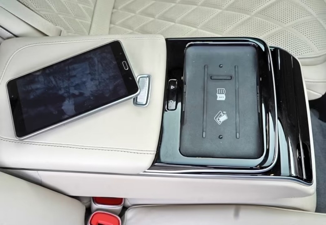 Mercedes-Benz S Maybach 580e AMG - foto 11