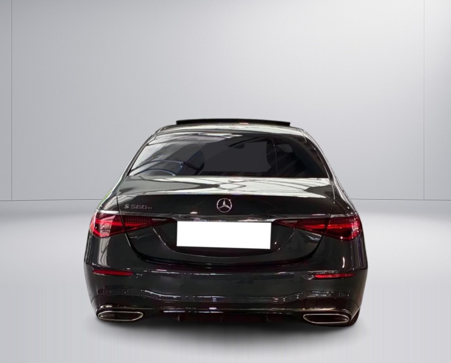 Mercedes-Benz S 580e AMG (3)