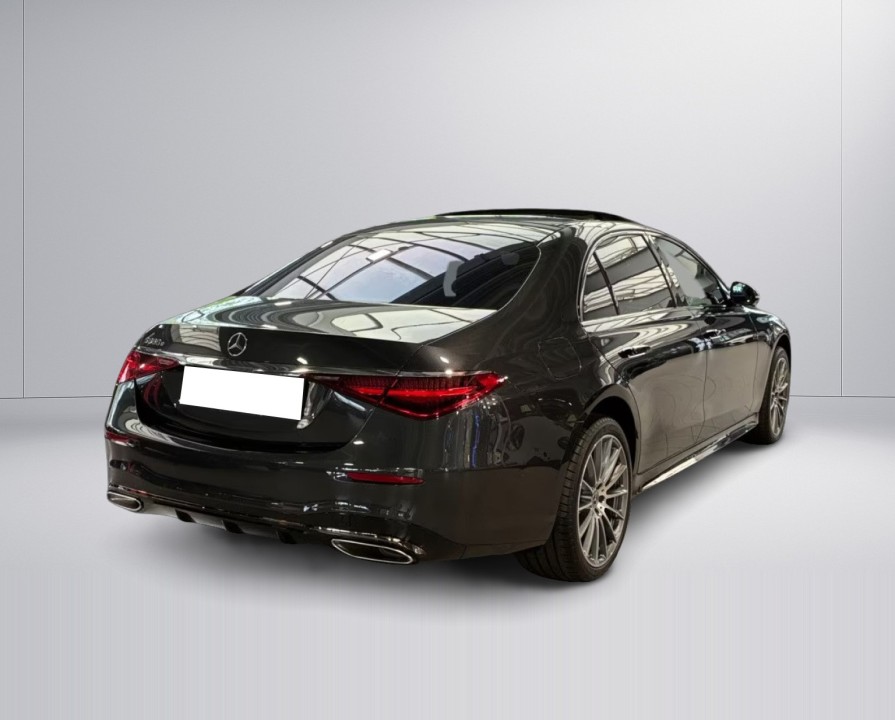 Mercedes-Benz S 580e AMG (2)