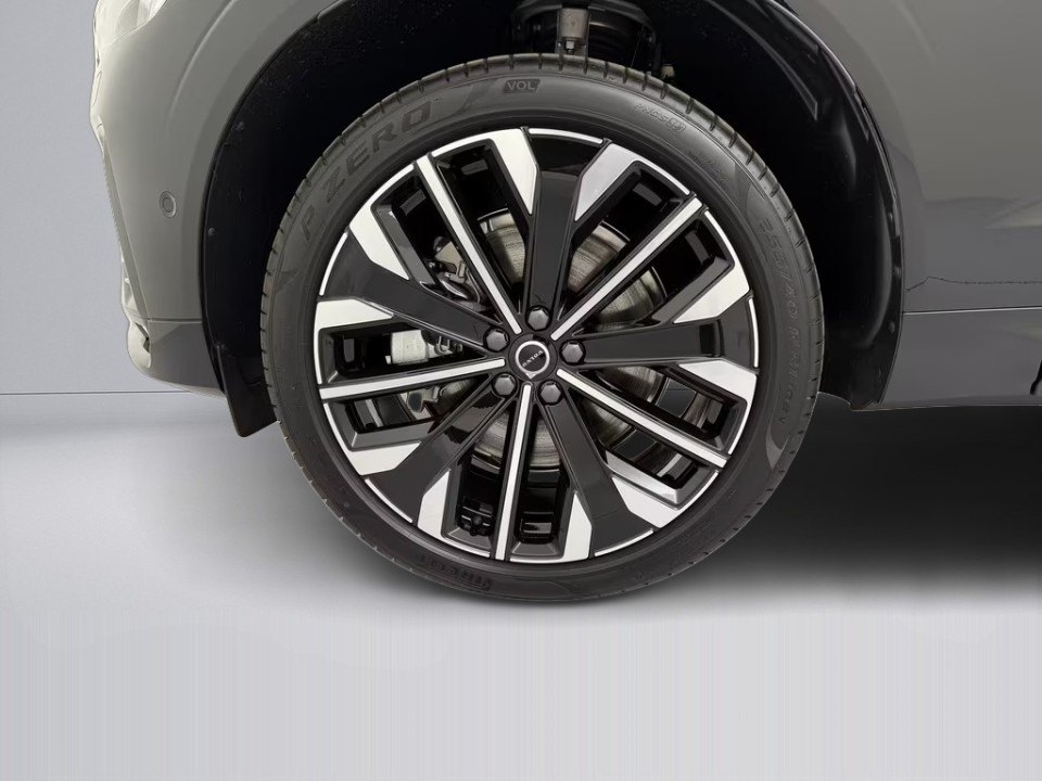 Volvo XC 60 B5 Ultra Dark - foto 27