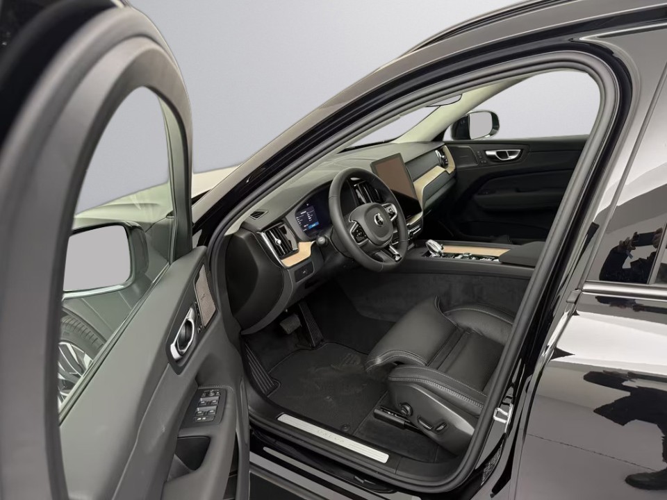 Volvo XC 60 B5 Ultra Dark - foto 9