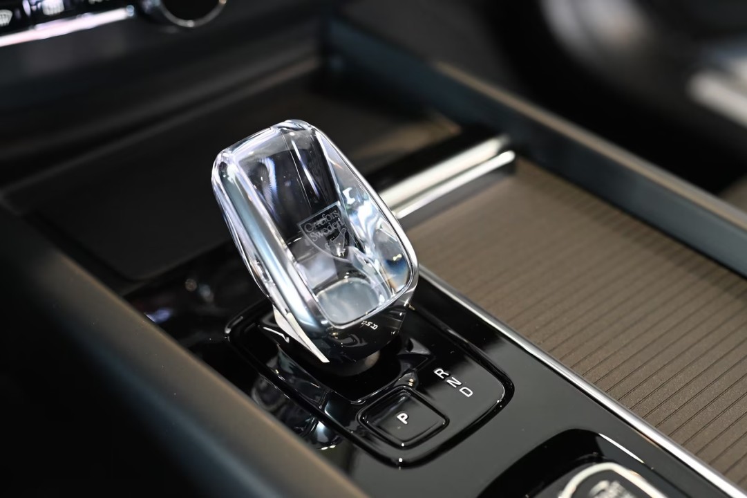 Volvo XC 60 Plus Black Edition - foto 15