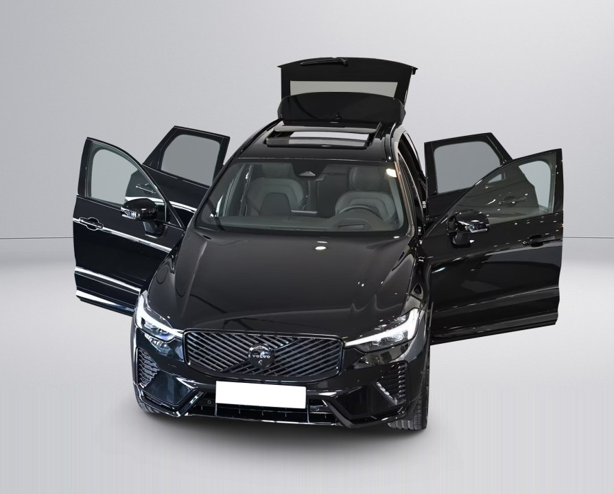 Volvo XC 60 Plus Black Edition - foto 6