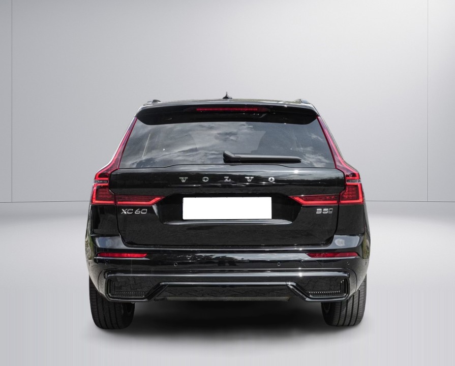 Volvo XC 60 Plus Dark AWD B5 (4)