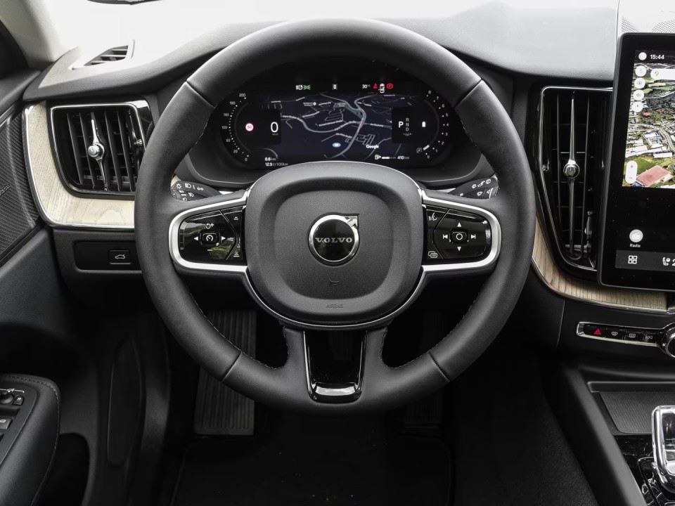 Volvo XC 60 Plus Dark AWD B5 - foto 11