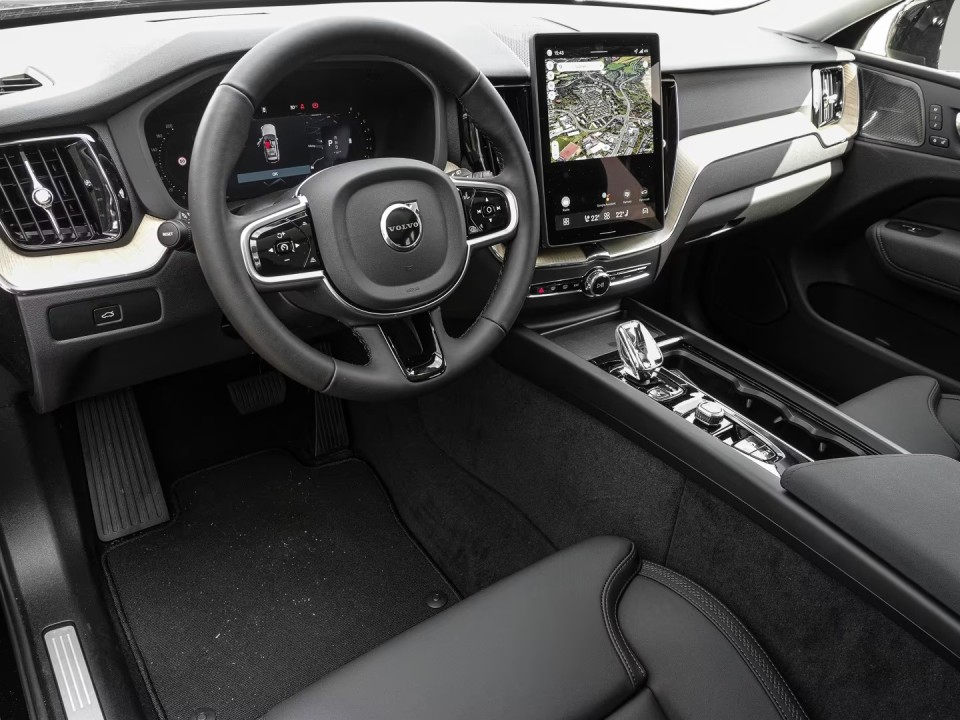 Volvo XC 60 Plus Dark AWD B5 - foto 10