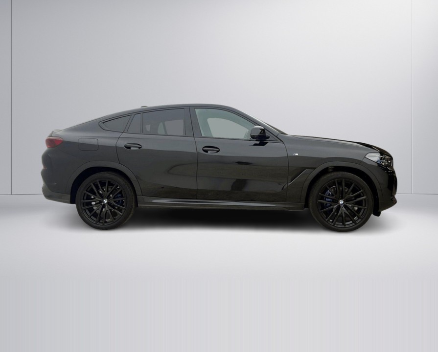 BMW X6 xDrive30d (2)