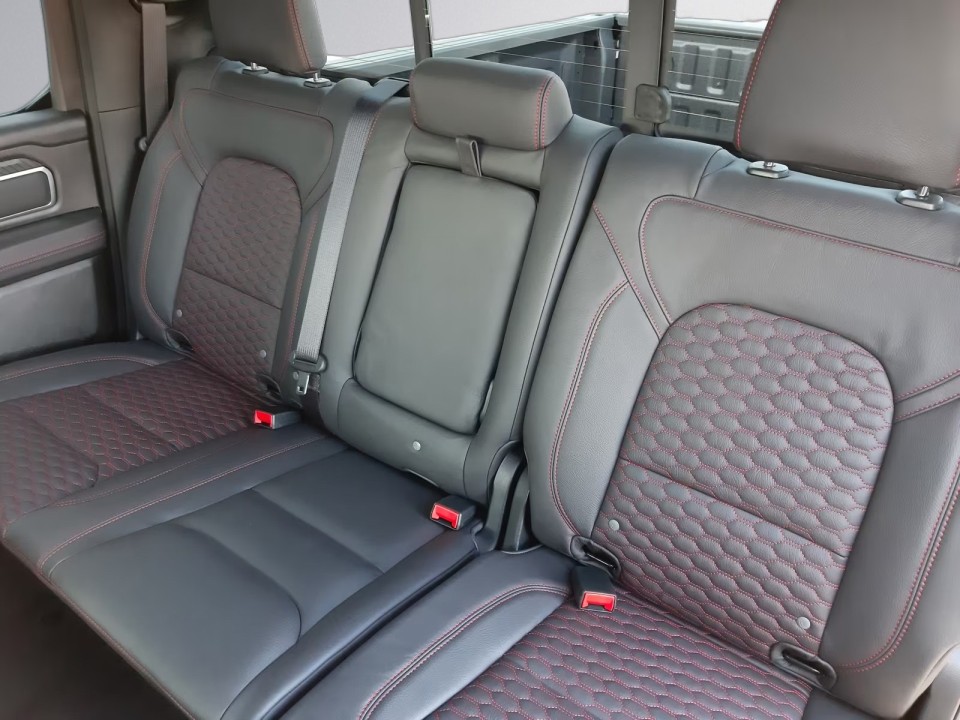 Dodge RAM 1500 CrewCab BigHorn - foto 25