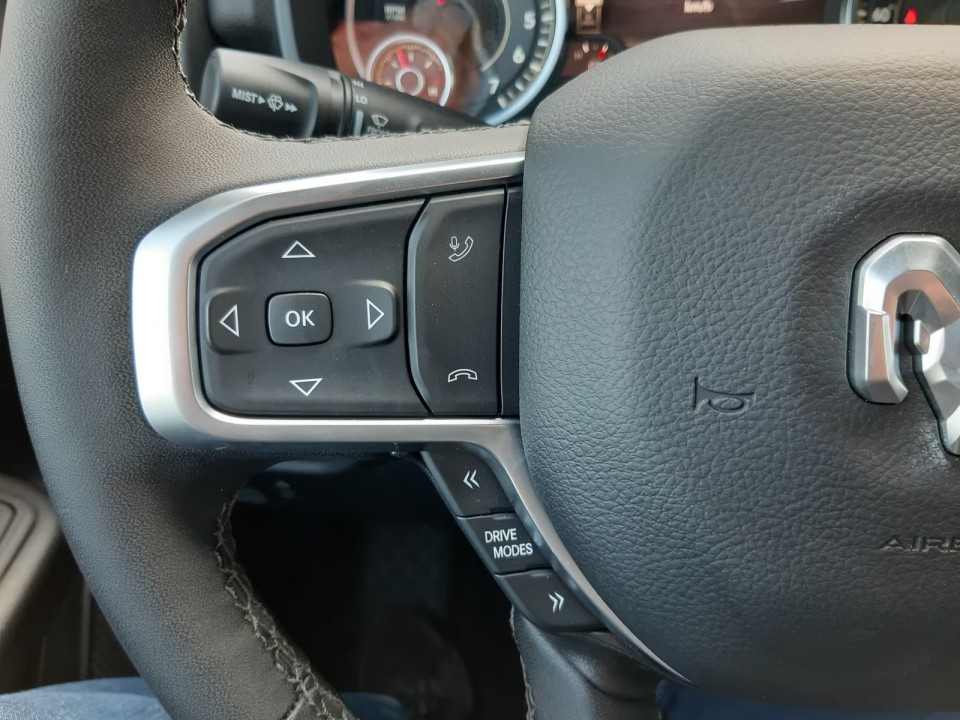 Dodge RAM 1500 CrewCab BigHorn - foto 13