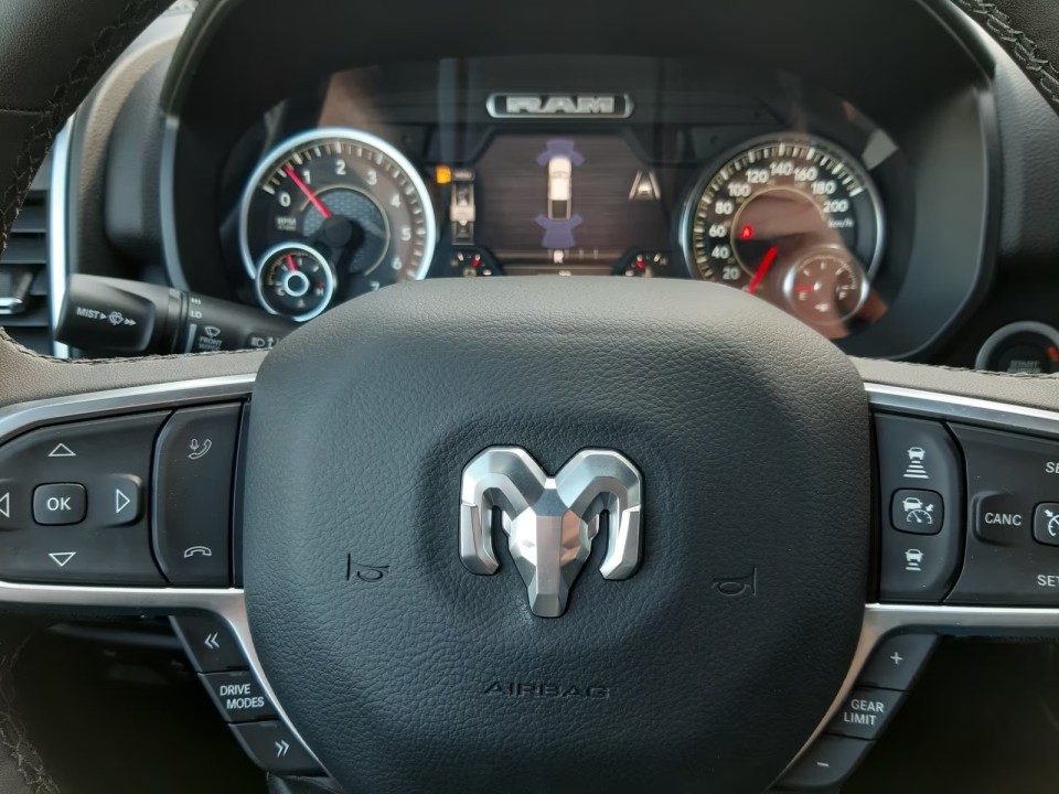 Dodge RAM 1500 CrewCab BigHorn - foto 12